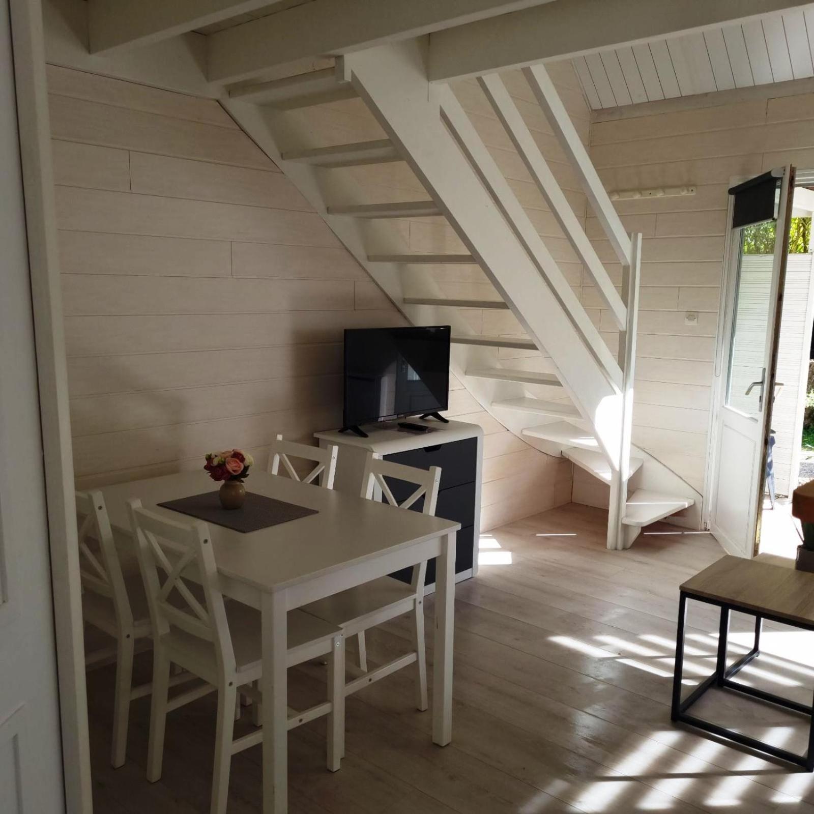 Les Chalets De Saumur, Piscine & Parc Boise, 100M Du Cadrenoir Room photo