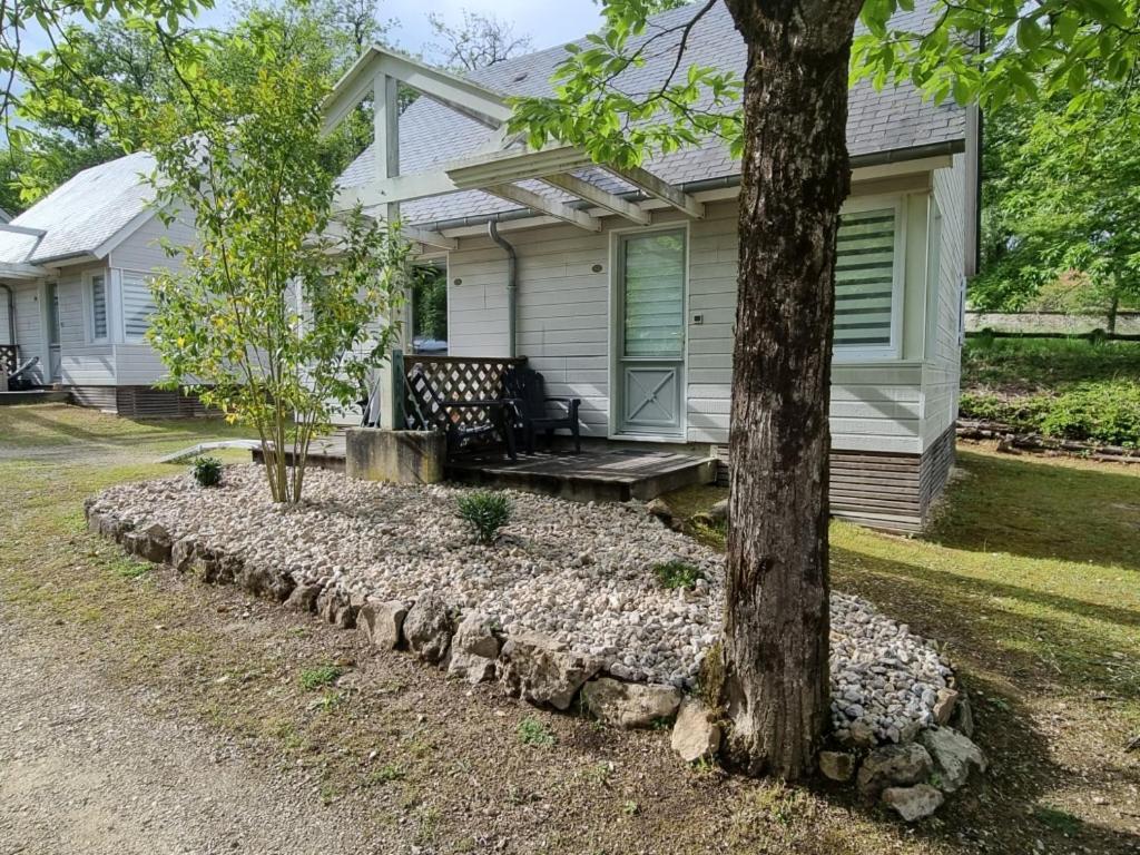 Les Chalets De Saumur, Piscine & Parc Boise, 100M Du Cadrenoir Exterior photo